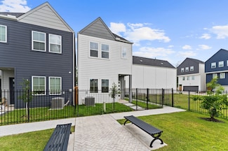 2213 Springwood Vista Ln, Houston, TX 77055