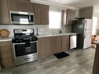 5231 Rhine Dr Unit 61, Flint, MI 48507