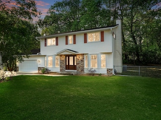 17591 Kilmer Ave, Eden Prairie, MN 55346