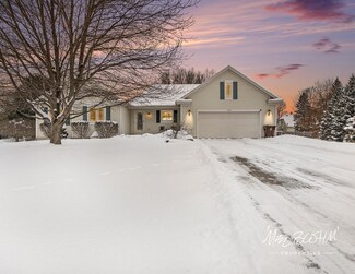 1049 Kenalex Ct, Sparta, MI 49345