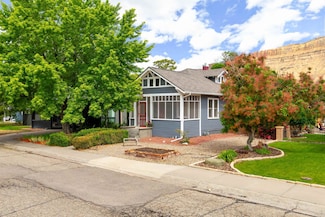 316 W 5th St, Palisade, CO 81526