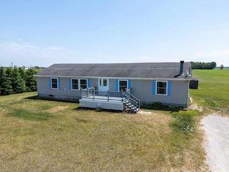 3227 S 11 Mile Rd, Auburn, MI 48611