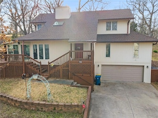 756 NW South Shore Dr, Kansas City, MO 64151