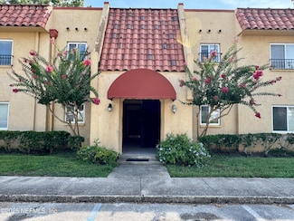 6526 La Mirada Dr E Unit 6, Jacksonville, FL 32217
