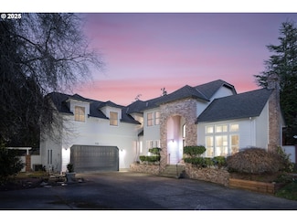 725 Oak Meadow Ct, Lake Oswego, OR 97034