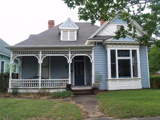 621 Clayton St, Montgomery, AL 36104