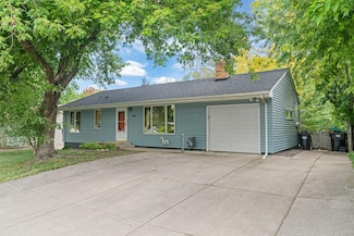 4640 Winnetka Ave N, New Hope, MN 55428