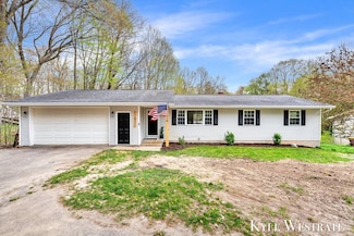 11222 Phelps Ave NW, Sparta, MI 49345