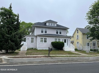 724 W Bay Ave, Barnegat, NJ 08005
