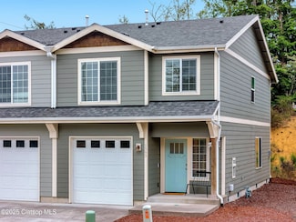 1593 SE Honeysuckle Loop, Warrenton, OR 97146