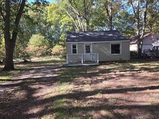 3133 Worden St, Norton Shores, MI 49444