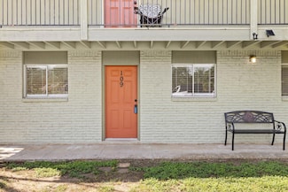 806 E 13th St Unit 109, Georgetown, TX 78626