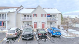 12 Brookfield Ln Unit 6, Buffalo, NY 14227