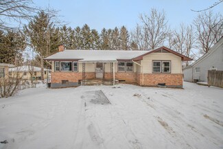 6369 W Berrien St, Eau Claire, MI 49111