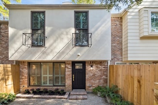 903 Wax Myrtle Ln, Houston, TX 77079