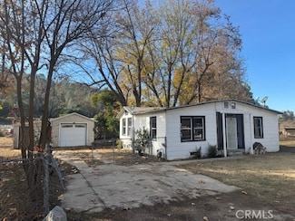 7050 Sycamore Rd, Atascadero, CA 93422