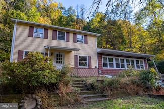 71 Woodbine Rd, Lewistown, PA 17044