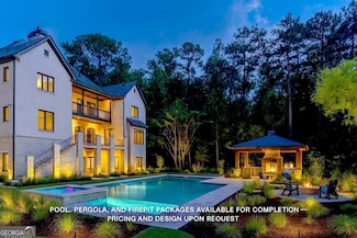 10765 Shallowford Rd, Roswell, GA 30075