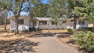 3820 Oak Ln, Cottonwood, CA 96022