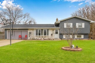 2801 Jean St, Winona Lake, IN 46590