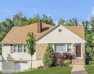 25 Glenview Rd, Caldwell, NJ 07006