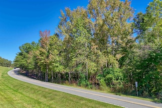 2741 Sandy Ford Rd, Chesnee, SC 29323