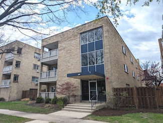425 Wesley Ave Unit 303, Oak Park, IL 60302