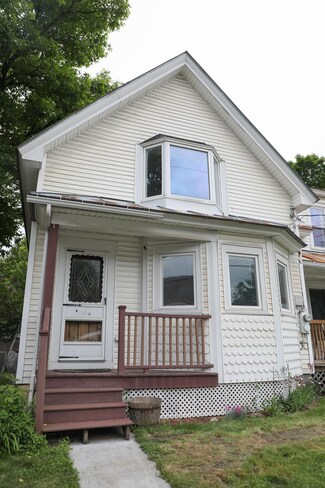 35 Liberty St, Barre, VT 05641