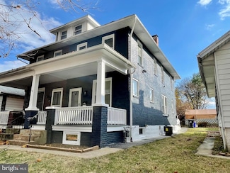 1709 Sycamore St, Harrisburg, PA 17104