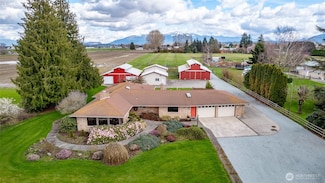 14773 Avon Allen Rd, Mount Vernon, WA 98273