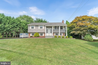 8 Musket Ln, Pennsville, NJ 08070
