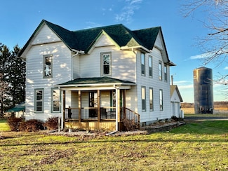 12916 Grange Hall Rd, Capron, IL 61012