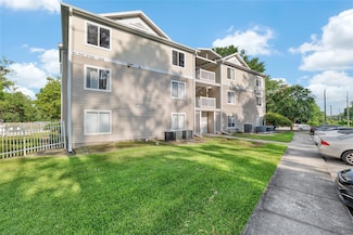 4000 SW 23rd St Unit 2-305, Gainesville, FL 32608