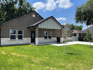 2823 Vega, Houston, TX 77088