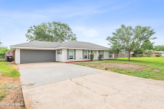 207 Vivian Dr, Lafayette, LA 70508