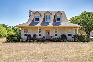 1200 Martin Dr, Cleburne, TX 76031