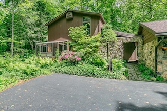 36981 Chardon Rd, Willoughby Hills, OH 44094