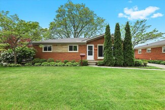 30139 Bentley St, Livonia, MI 48154