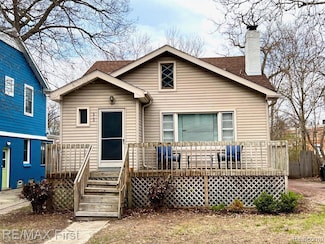 212 W Lewiston Ave, Ferndale, MI 48220