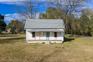 277 E Grove St, Magazine, AR 72943