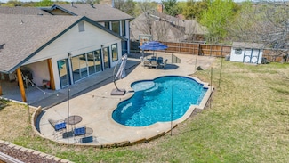 2910 S Country Club Rd, Garland, TX 75043