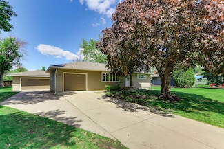 1001 Maple St, Farmington, MN 55024
