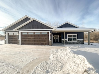 4662 Geneva Golf Club Dr, Alexandria, MN 56308
