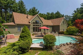 25 Brimmer Ln, Hampton Falls, NH 03844