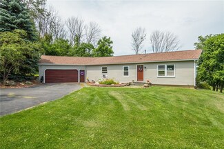 9040 Howcroft Rd, Hemlock, NY 14466