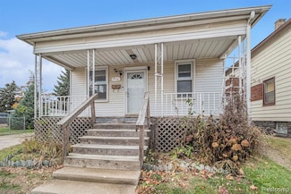 870 4th St, Wyandotte, MI 48192