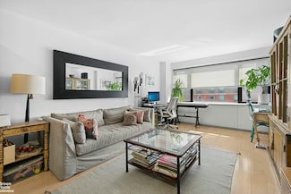 115 E 9th St Unit 12D, New York, NY 10003