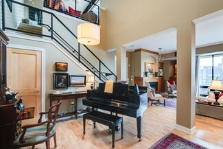 312 Spring St Unit 412, Saint Paul, MN 55102