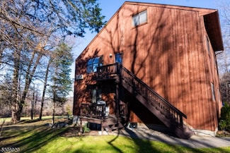 10 Augusta Dr, Vernon, NJ 07462