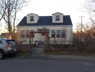 149 Seaver Ave, Somerset, MA 02726